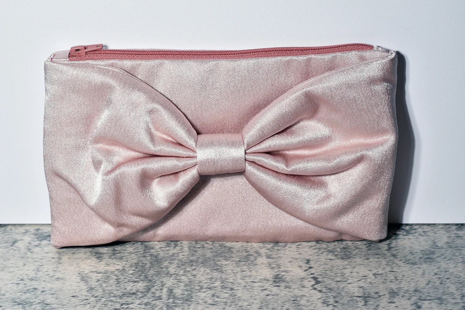Assis dans une pochette zippée avec nœud sac de soirée Fanny pack sac à main pour téléphone portable petit