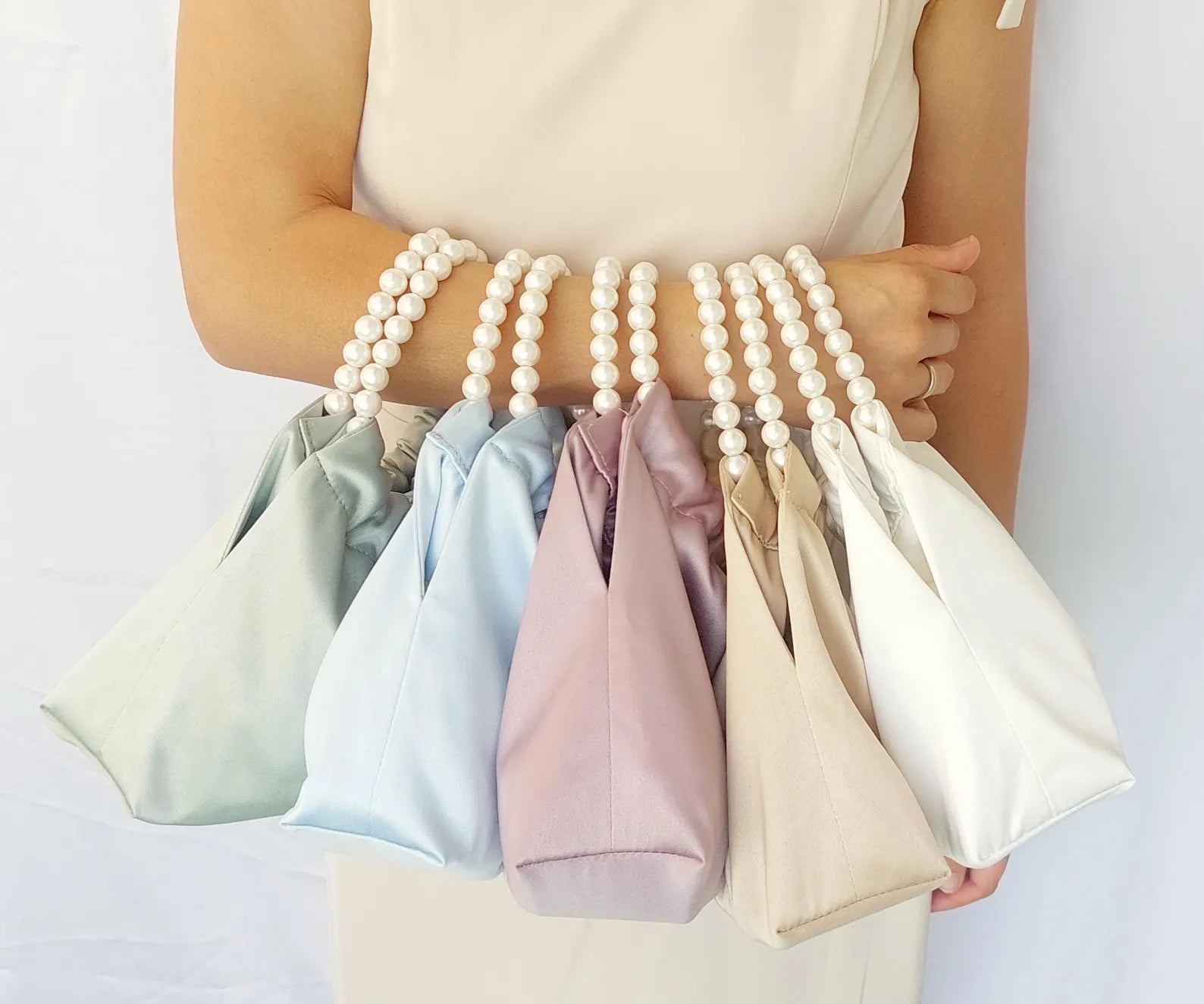 Sac à main de demoiselle d'honneur pochette de soirée en satin mariage élégant Chic