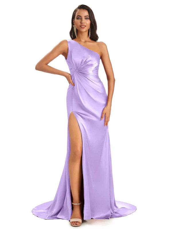 Robes de demoiselle d'honneur longues en satin doux sirène lilas dépareillées fente sexy