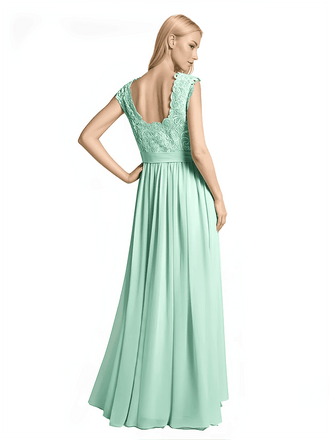 Robe longue en mousseline dentelle coupe trapèze longueur au sol