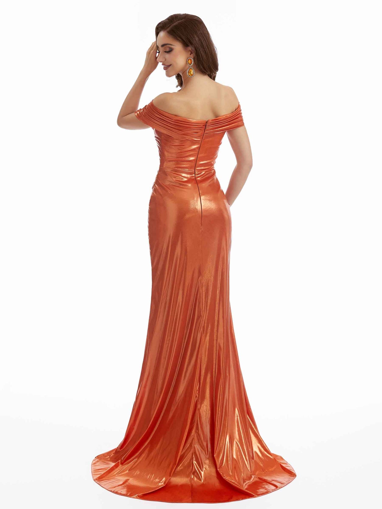 Robe longue plissée métallique sexy à épaules dénudées fente latérale