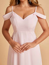 Robe longue en mousseline de soie épaules dénudées col en V