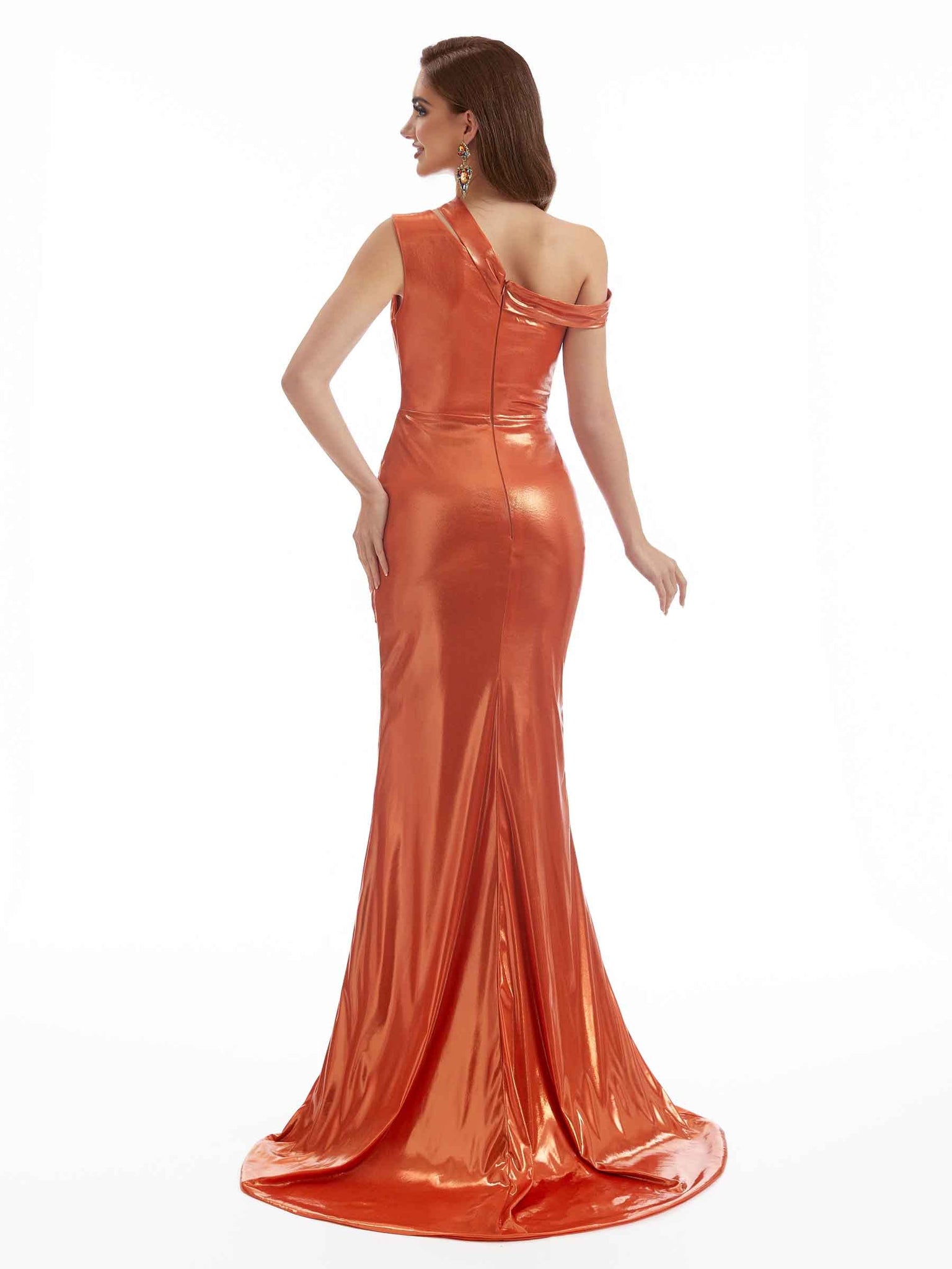 Robe longue sexy en stretch métallisée à une épaule sirène