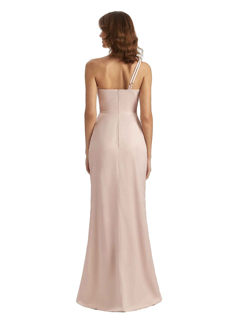 Robe longue de Bal Satin soyeux asymétrique épaule dénudée Sexy Unique