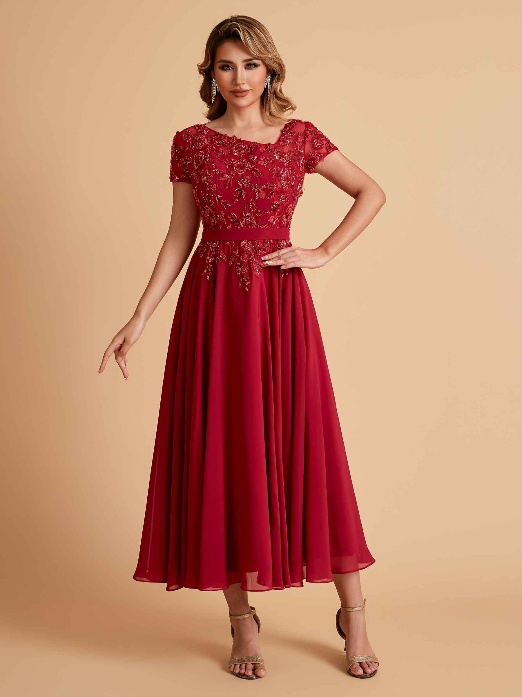 Robes de mère de la mariée coupe trapèze en mousseline à manches courtes