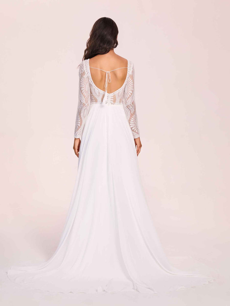 Robe de mariée bohème à manches longues col en V, dos nu en dentelle trapèze