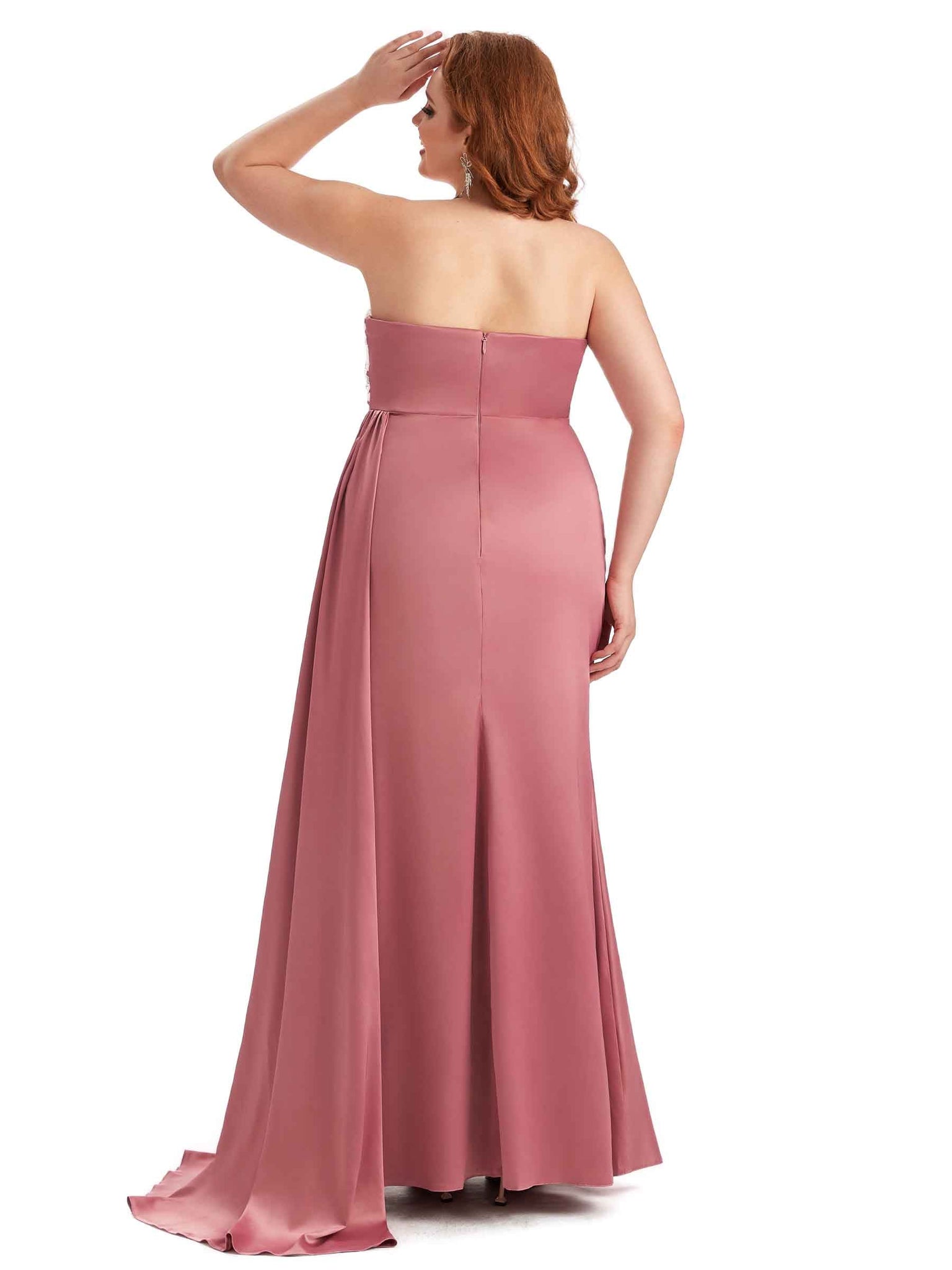 Robe invitée mariage sexy grande taille en satin doux avec fente et bretelles en dentelle sirène