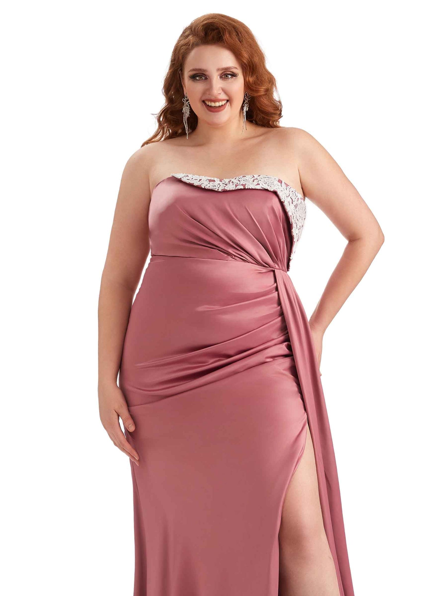 Robe invitée mariage sexy grande taille en satin doux avec fente et bretelles en dentelle sirène