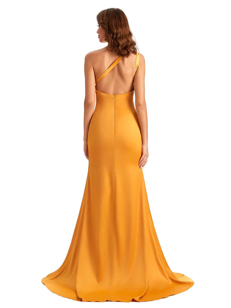 Robe longue en satin unique en satin à fente latérale élégante et sirène une épaule