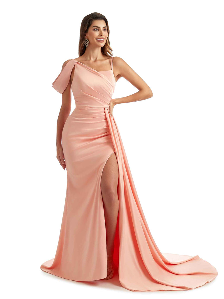 asymétrique Robe de demoiselle d'honneur longue en satin sexy fendue robe invitée mariage