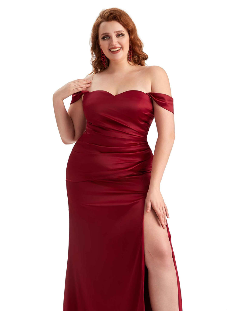 Robes de demoiselle d'honneur longues en satin doux sexy épaules dénudées fente latérale grande taille