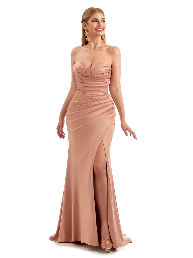 Robes de demoiselle d'honneur sexy satin extensible fente latérale sans bretelles robe invitée mariage