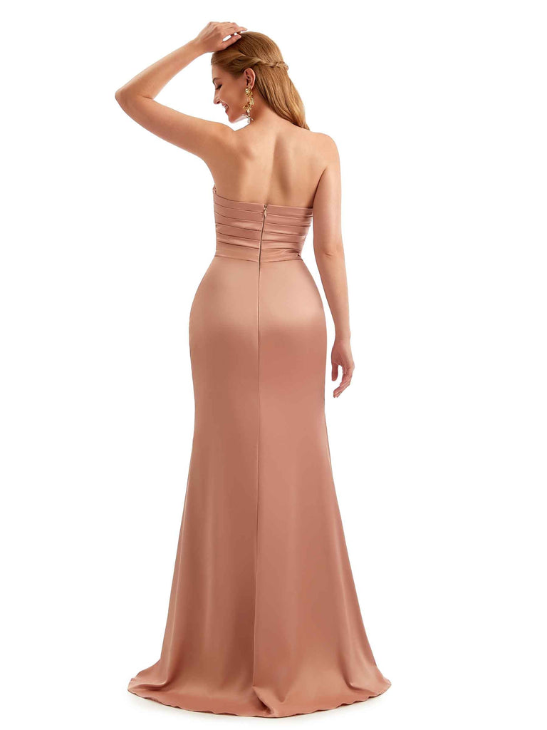 Robes de demoiselle d'honneur sexy satin extensible fente latérale sans bretelles robe invitée mariage