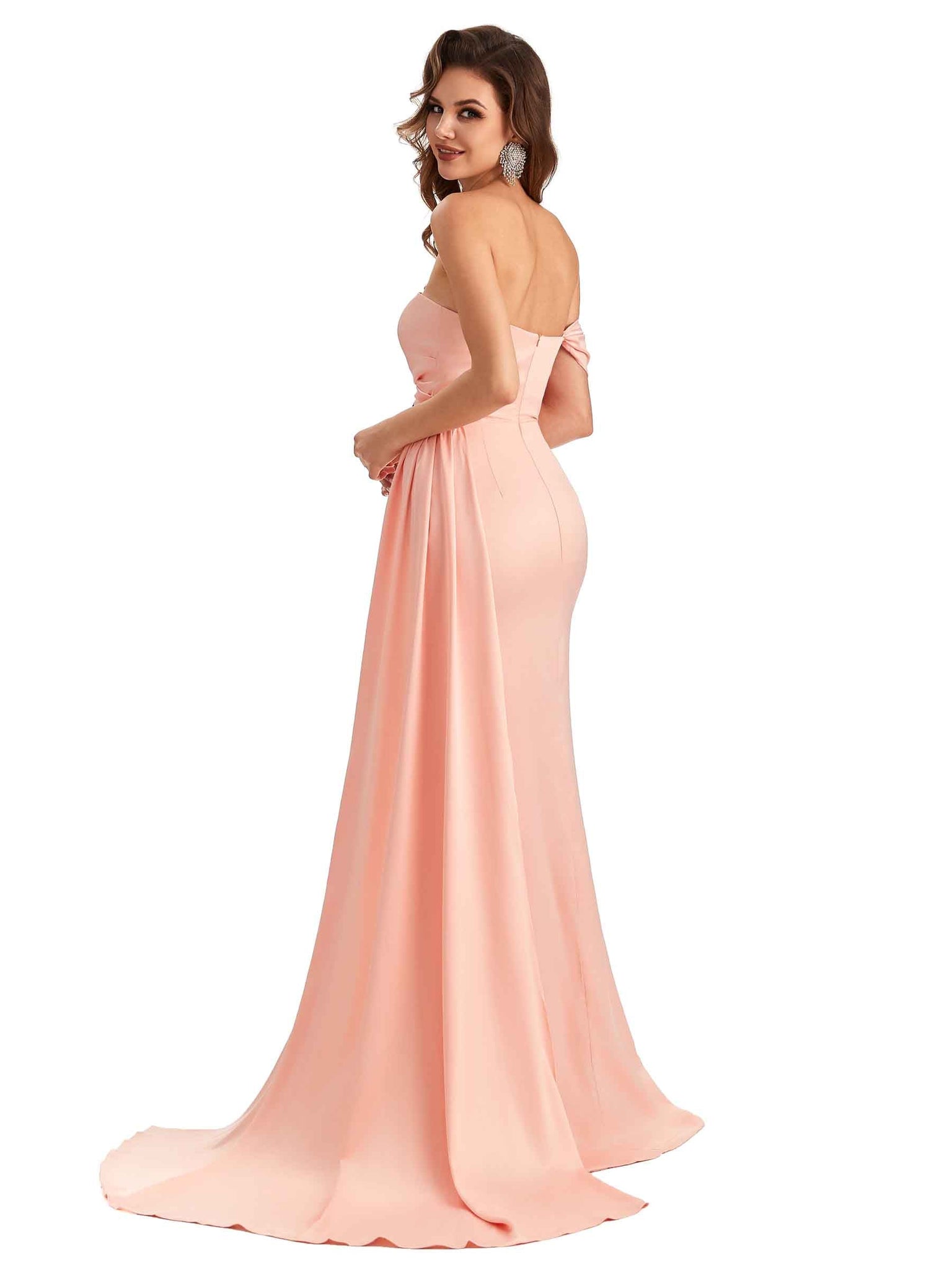 Robe de demoiselle d'honneur longue en satin doux une épaule sexy pour femmes sans manches