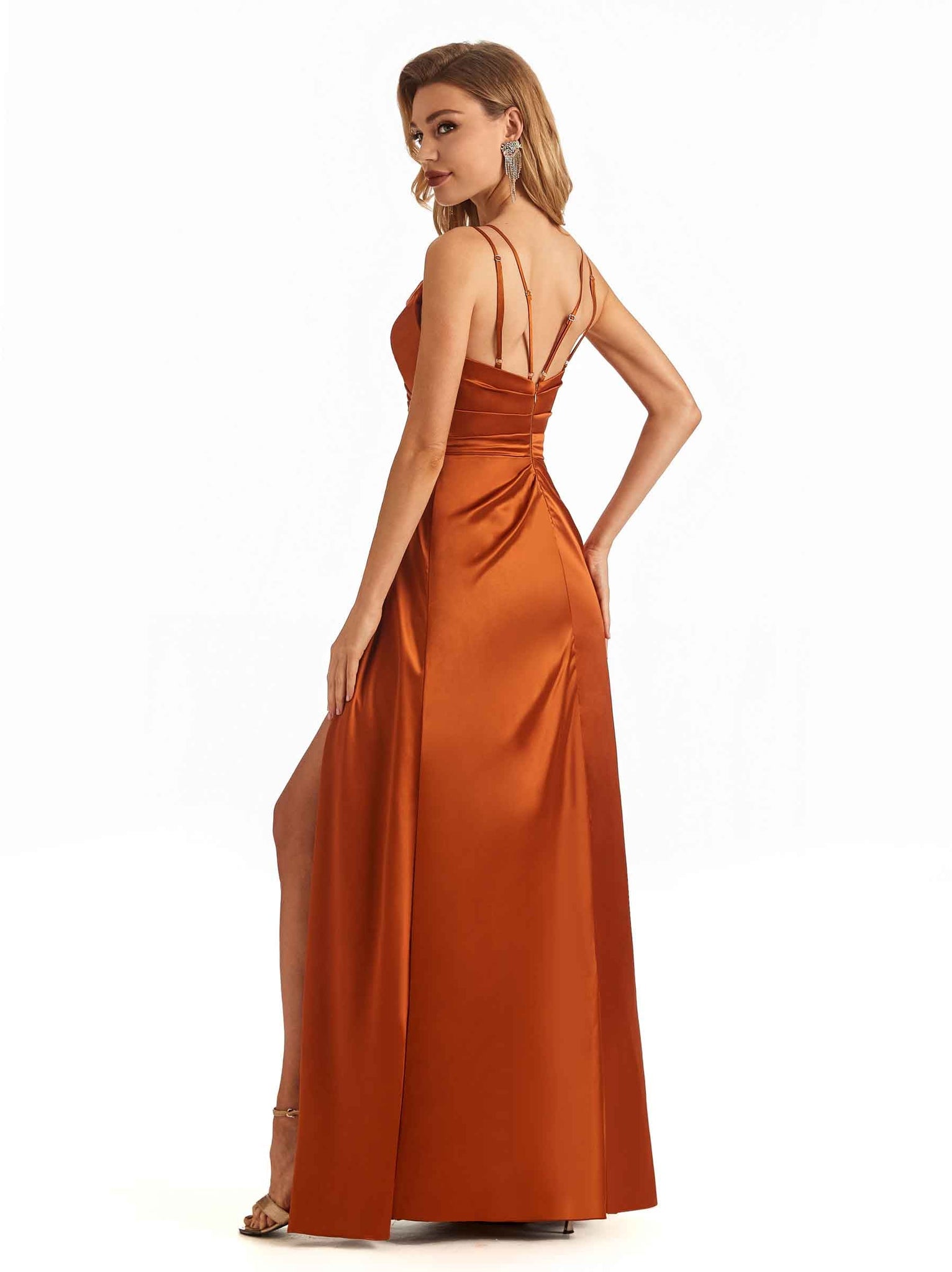 Col en V fente Robes demoiselle d'honneur longues en satin doux ligne A bretelles spaghetti