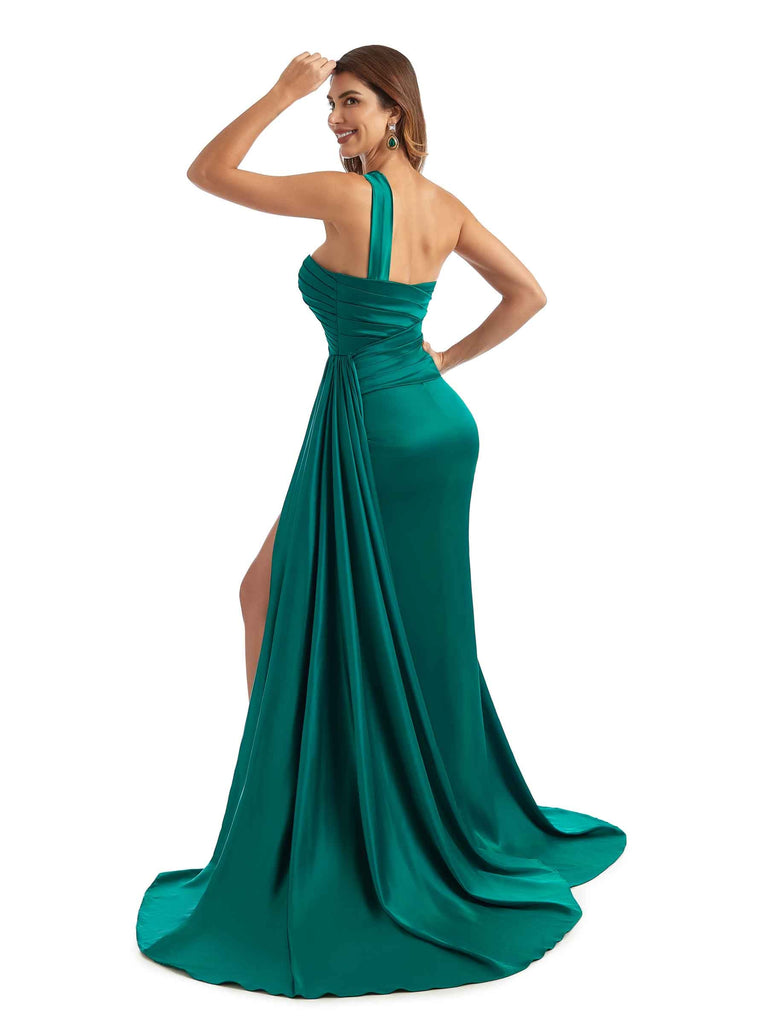 Robe de cocktail longue sexy en satin soyeux à une épaule fendue sans manches