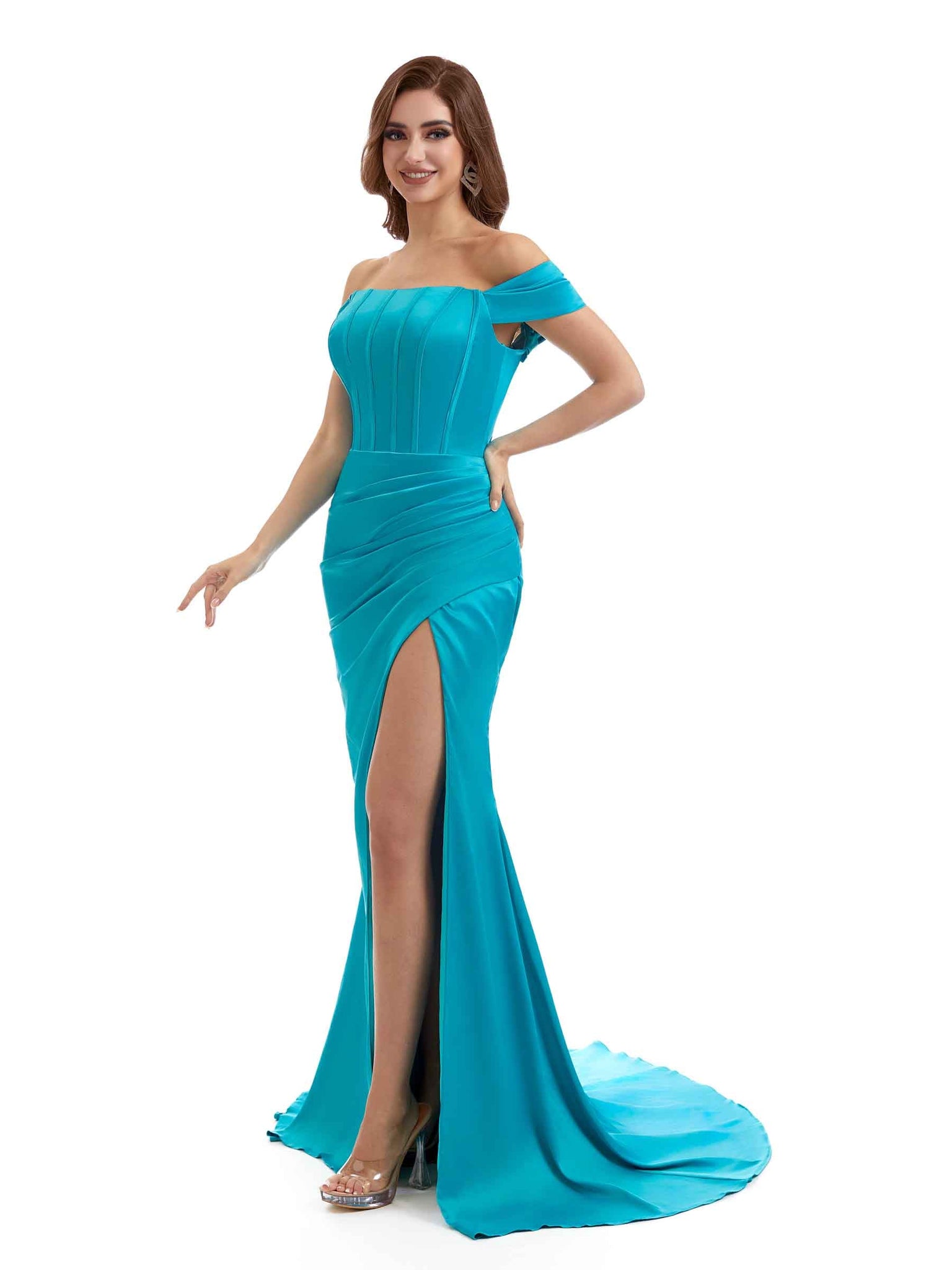 Robe de demoiselle d'honneur longue en satin épaules dénudées fente sexy