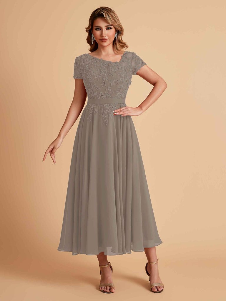 Robes de mère de la mariée coupe trapèze en mousseline à manches courtes